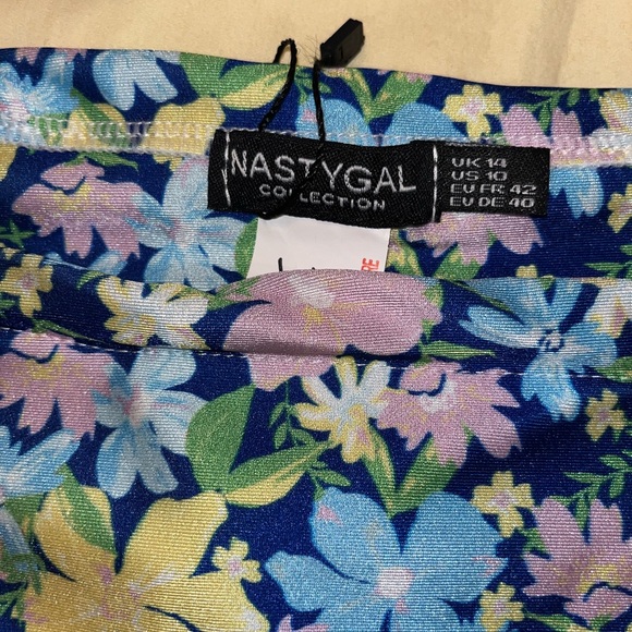 NWT, Nasty Gal 2 Piece, Size 10 - Picture 7 of 12